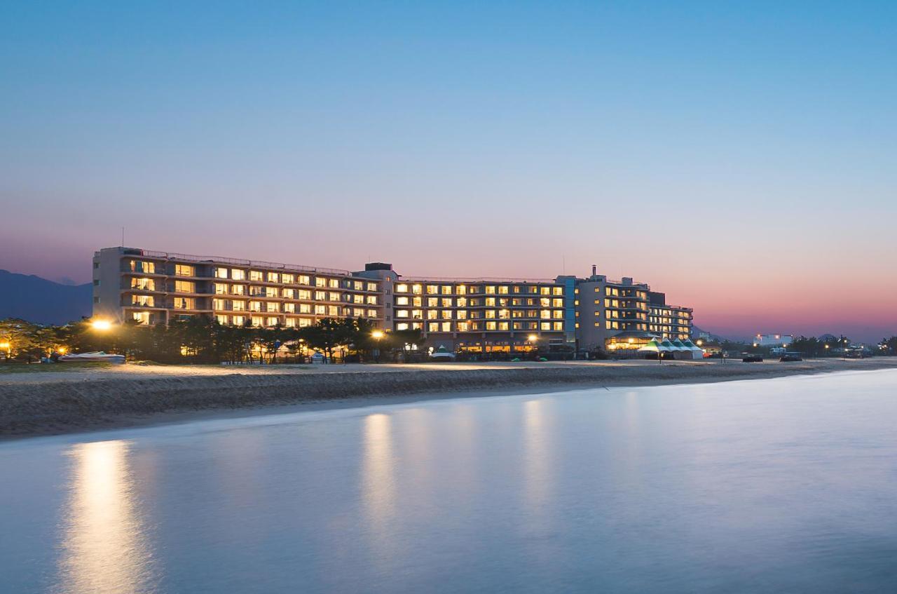 סוקצ'ו Kensington Resort Seorak Beach מראה חיצוני תמונה