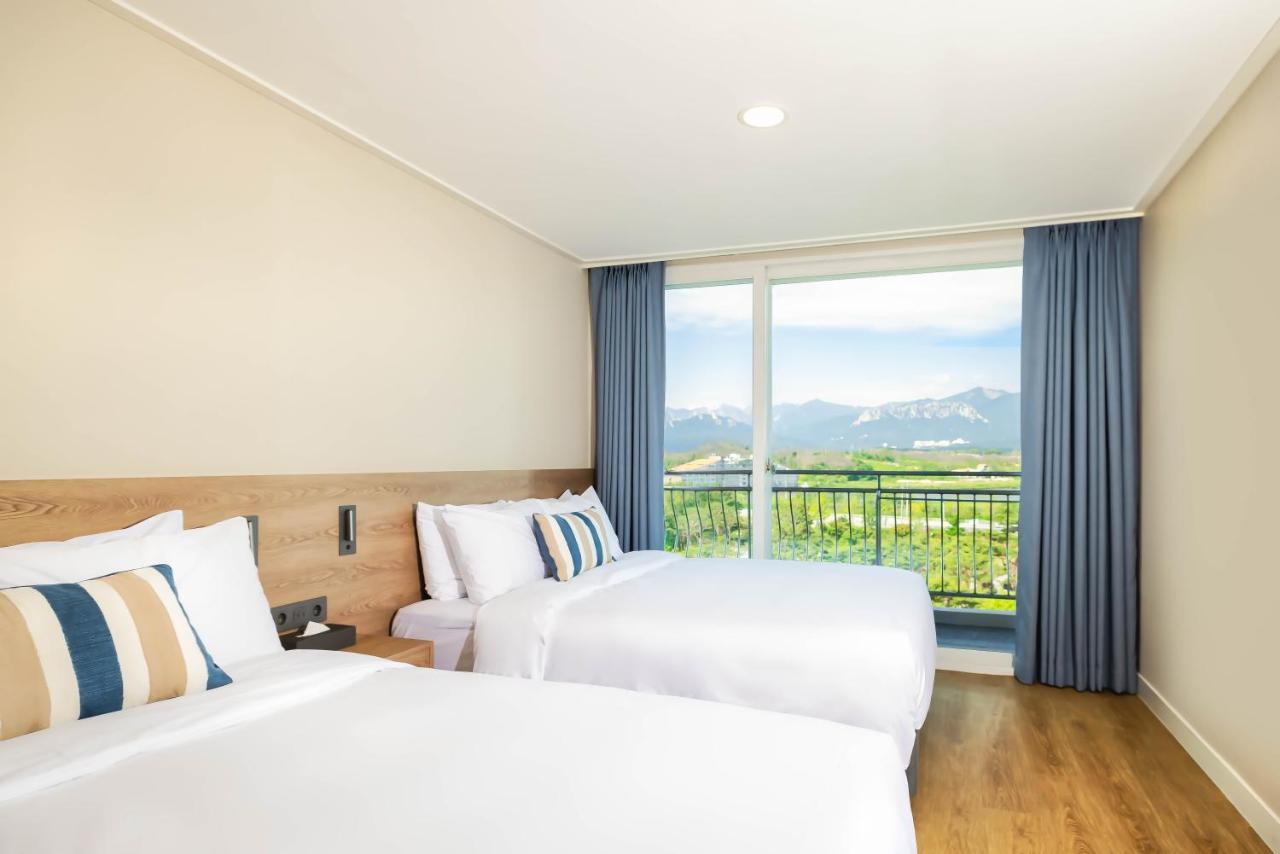 סוקצ'ו Kensington Resort Seorak Beach מראה חיצוני תמונה
