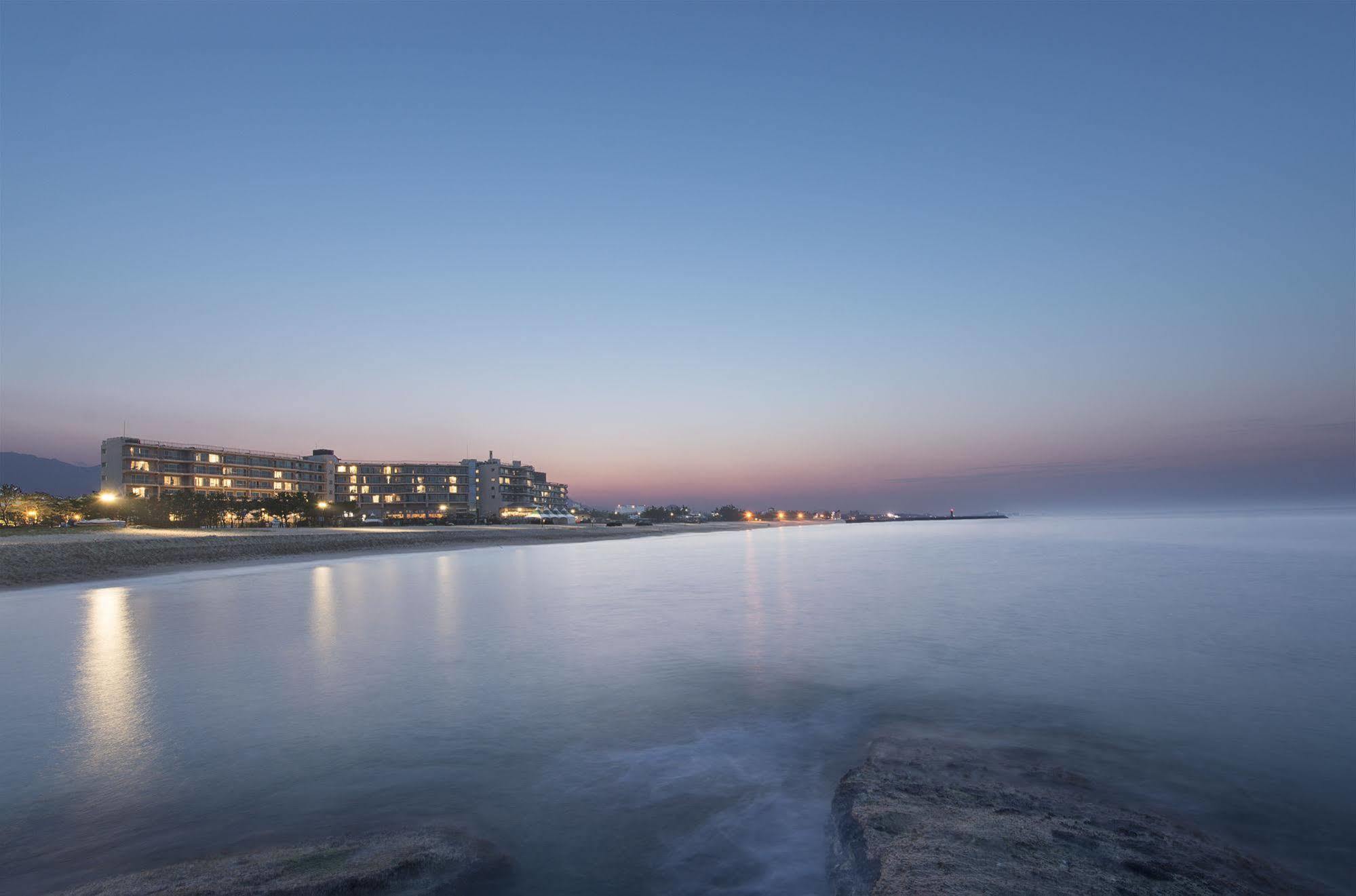 סוקצ'ו Kensington Resort Seorak Beach מראה חיצוני תמונה